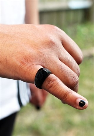 VINTAGE WOODEN SPIKE RING