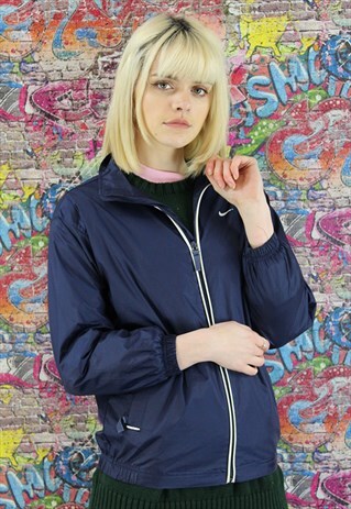 VINTAGE NIKE SHELL JACKET/WINDBREAKER. BRANDED SPORTSWEAR.