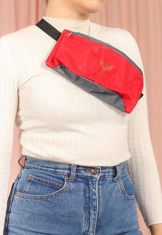 VINTAGE 90S RED NYLON BUM BAG