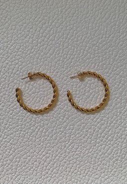 TRESSER. Gold Large Twist Rope Hoop Earrings