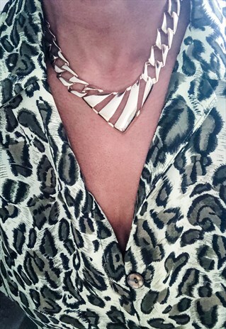 VINTAGE GOLD SCULPTURAL SQUARE FLAT LINK NECKLACE