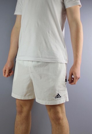 VINTAGE ADIDAS SHORTS IN WHITE WITH POCKETS, EMBROIDERED LOG