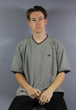 VINTAGE TOMMY HILFIGER T-SHIRT IN GREY WITH EMBROIDERED LOGO