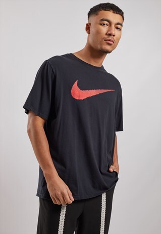 VINTAGE NIKE T-SHIRT