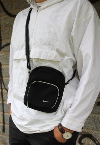 90'S BLACK FESTIVAL SIDE BAG