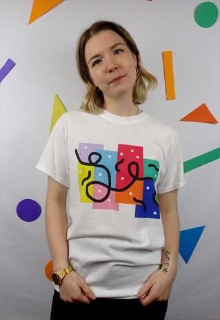 MULTICOLOURED PANEL GRAPHIC T-SHIRT