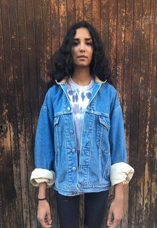 VINTAGE LEVIS DENIM JACKET