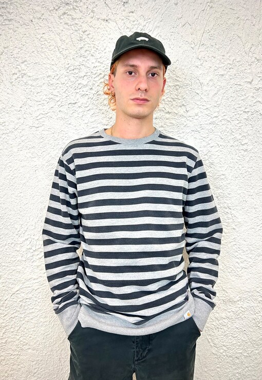 garment image