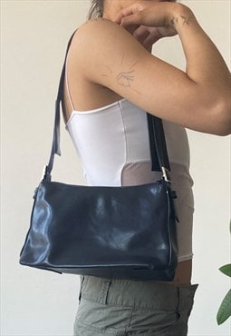 Vintage 00's Women's Dark Navy Small Buckled Shoulder Bag