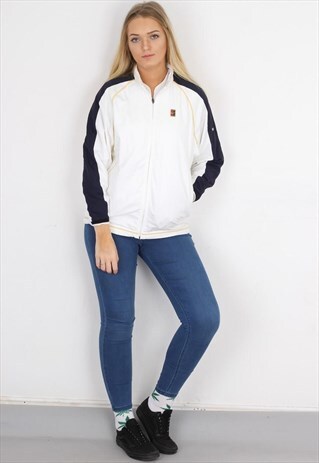 VINTAGE WHITE NIKE SHELL JACKET
