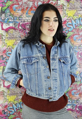 VINTAGE 80S MID BLUE LEVI'S DENIM JACKET. UNISEX.
