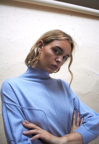 JUMPER IN BLUE WITH PIPE DETAILING