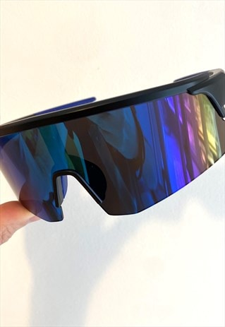 BNWT Sunglasses Retro 90s Style Skiing Unisex Sports