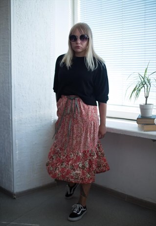 VINTAGE 80'S MIDI RED PATTERNED HIGH WAISTED SKIRT