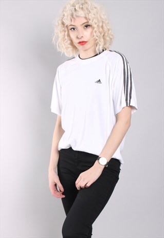 VINTAGE ADIDAS T-SHIRT