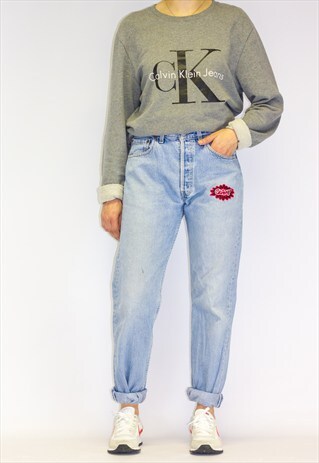 VINTAGE 501 PATCH BADGE BOYFRIEND JEANS