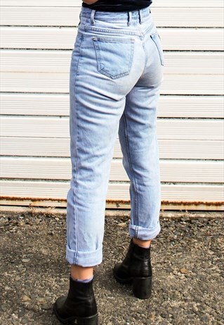 VINTAGE 90S GUESS BLUE MOM JEANS