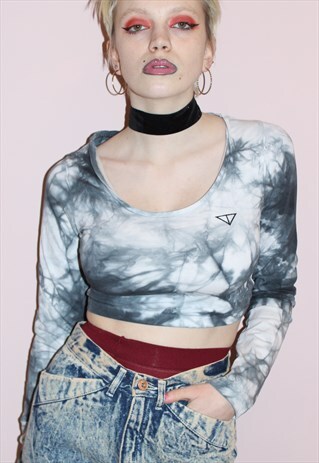 VINTAGE 90S AKA CROP TOP BLEACHED TIE DYE LONG SLEEVE SPORTY