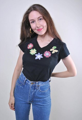 BLACK VINTAGE WOMEN TSHIRT WITH FLOWERS