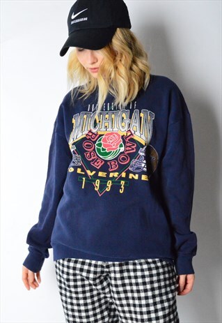 VINTAGE NAVY BLUE AMERICAN FOOTBALL UNIVERSITY SWEATSHIRT