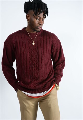 VINTAGE KNITTED JUMPER IN MAROON.