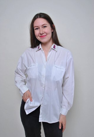 VINTAGE WHITE BLOUSE, MINIMALIST BUTTON UP SHIRT WITH FLOWER