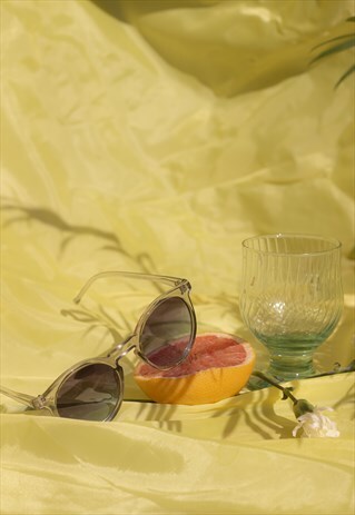 CONTEMPORARY ROUND GLASSES CLEAR