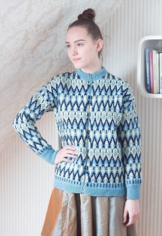 Blue and yellow geometric pattern knitted vintage jumper