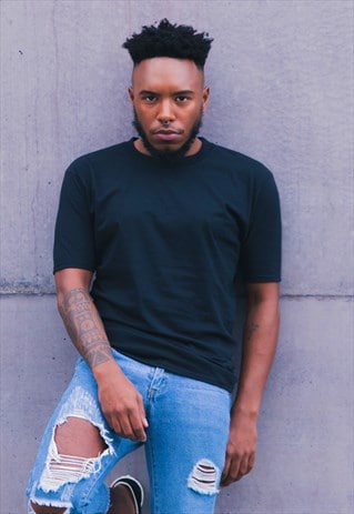 SIMPLE PLAIN T-SHIRT - BLACK