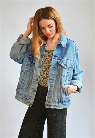 VINTAGE 90S OVERSIZED BLUE DENIM LEVI JACKET