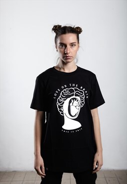 Hablo -   Love on the brain black t-shirt