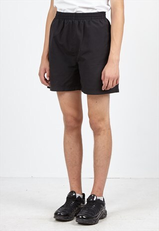 VINTAGE RETRO BLACK REEBOK TRACK SHORTS
