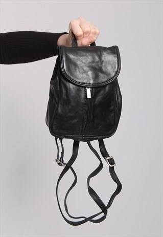 VINTAGE 90S BLACK LEATHER MINI BACKPACK RUCKSACK