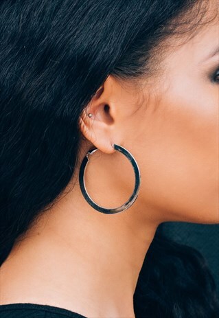 THICK SLICED HOOP STATAEMENT EARRINGS