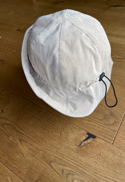 garment image