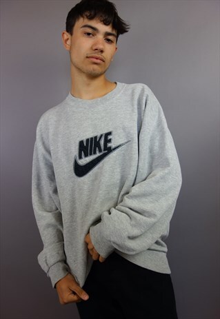 GREY NIKE SPELL OUT SWEATSHIRT WITH RAISED FLOCKED LOGO