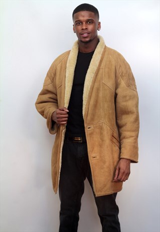 1980'S VINTAGE LONG LENGTH SHEEPSKIN/SHEARLING COAT IN TAN