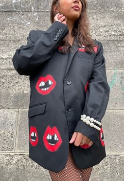 Bowsdontcry vintage blazer jacket in black with red lips
