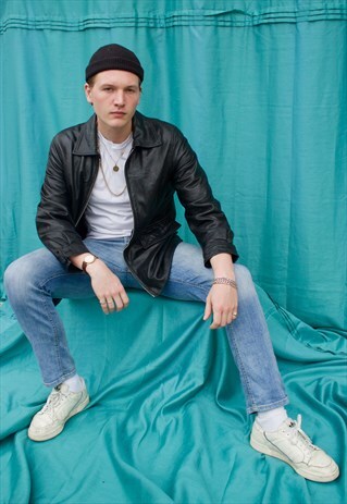 VINTAGE BLACK LEATHER BURBERRY JACKET.