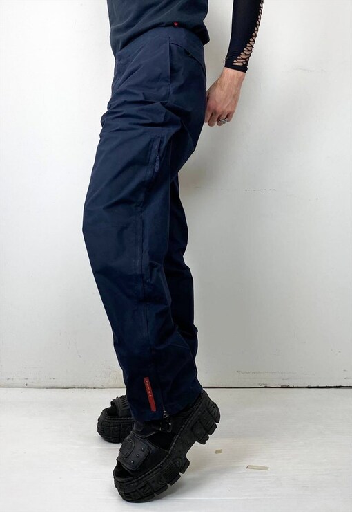 garment image