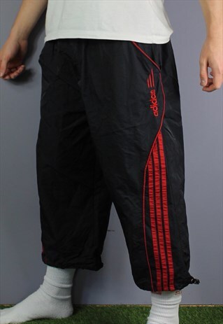VINTAGE ADIDAS 3/4 LENGTH SHORTS IN NAVY BLUE WITH POCKETS,