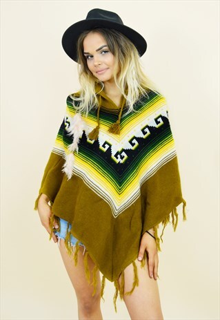 70S VINTAGE PONCHO IN HIPPIE STRIPED FESTIVAL PRINT BROWN