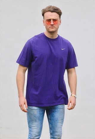 NIKE USA VINTAGE 90S SPORTSWEAR MINIMALIST T