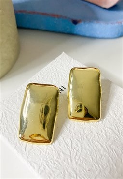 Molton Gold Simple Rectangle Earrings