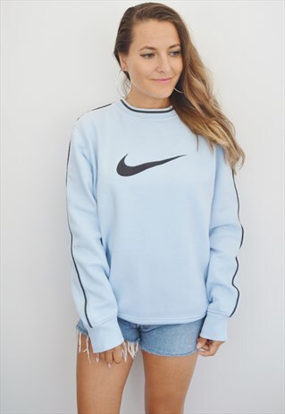 90'S NIKE VINTAGE BABY BLUE SWEATSHIRT