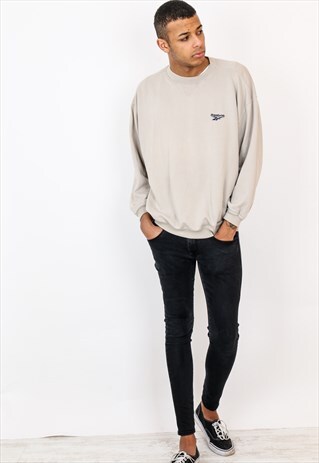 VINTAGE REEBOK SWEATSHIRT
