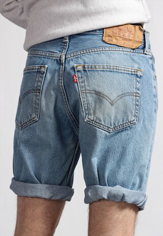 VINTAGE LEVI'S DENIM SHORTS