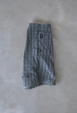 VINTAGE MEN'S Y2K CHECKED UTILITY CARGO SHORTS