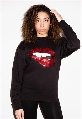 JUMPER IN BLACK WITH SEQUIN LIPS MOTIF IN RED