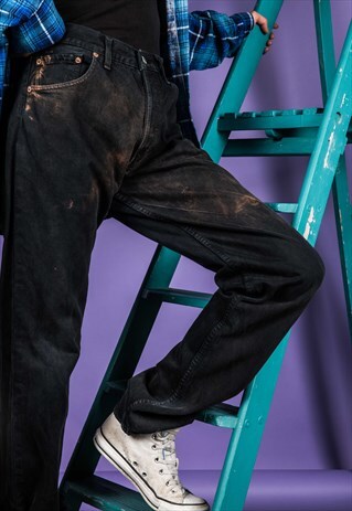VINTAGE LEVI'S 501 MOM JEANS IN BLACK WITH PAINT MARKS